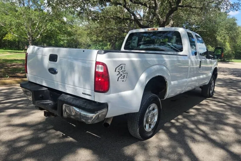 2016 Ford F-250 XL photo 1