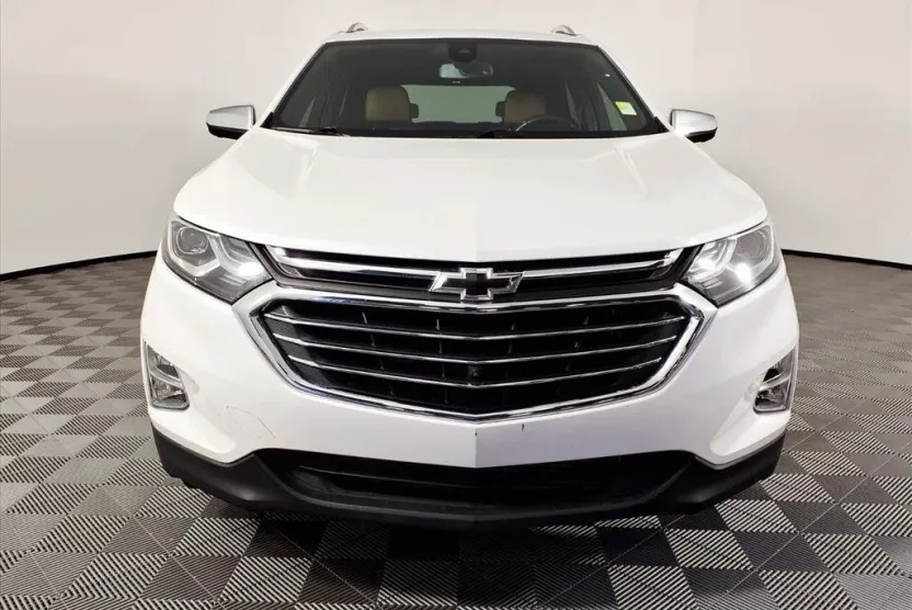 2020 Chevrolet Equinox Premier photo 1