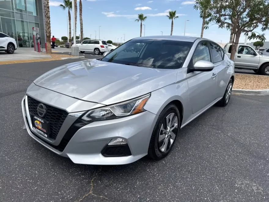 2020 Nissan Altima 2.5 S photo 1