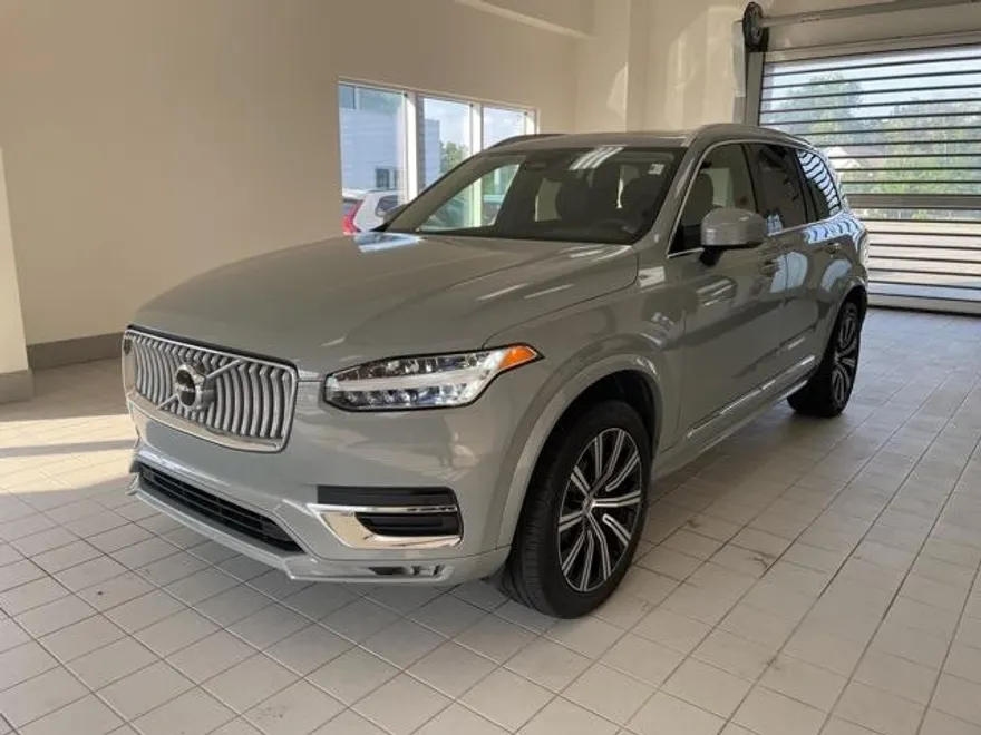 2024 Volvo XC90 B5 Core photo 1