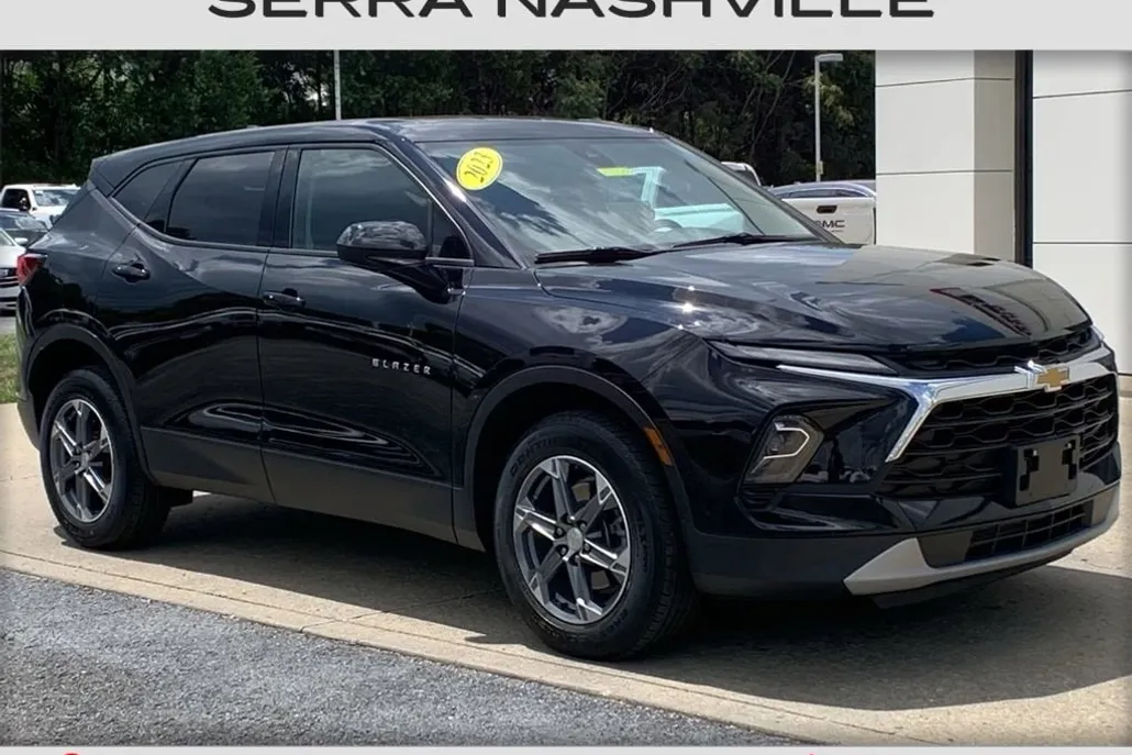 2023 Chevrolet Blazer 2LT photo 1