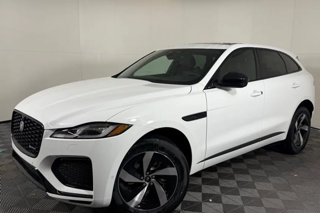 2025 Jaguar F-PACE P250 photo 1