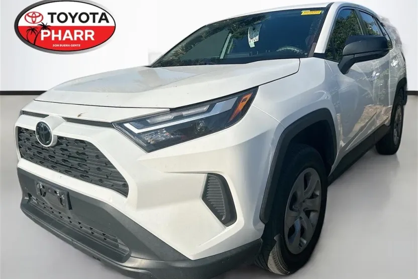 2023 Toyota RAV4 LE photo 1