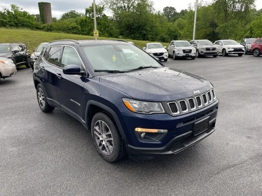 2020 Jeep Compass Latitude photo 1