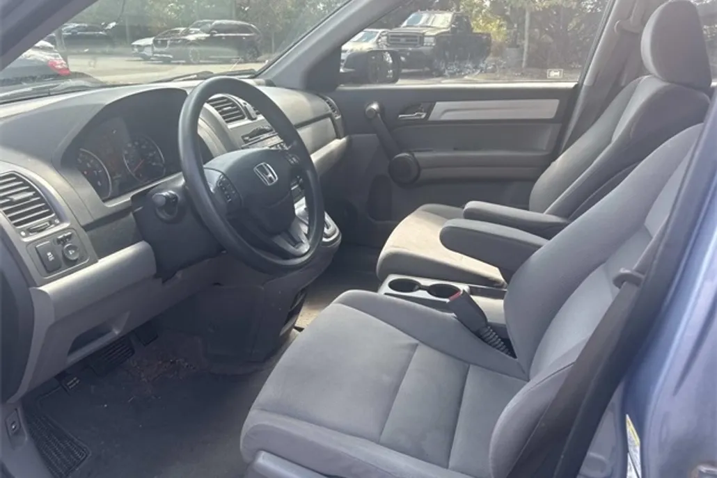 2011 Honda CR-V SE photo 1