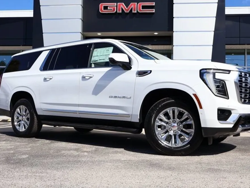 2026 Gmc Yukon XL Denali photo 1