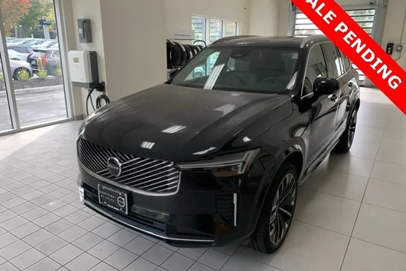 2025 Volvo XC90 Plus photo 1