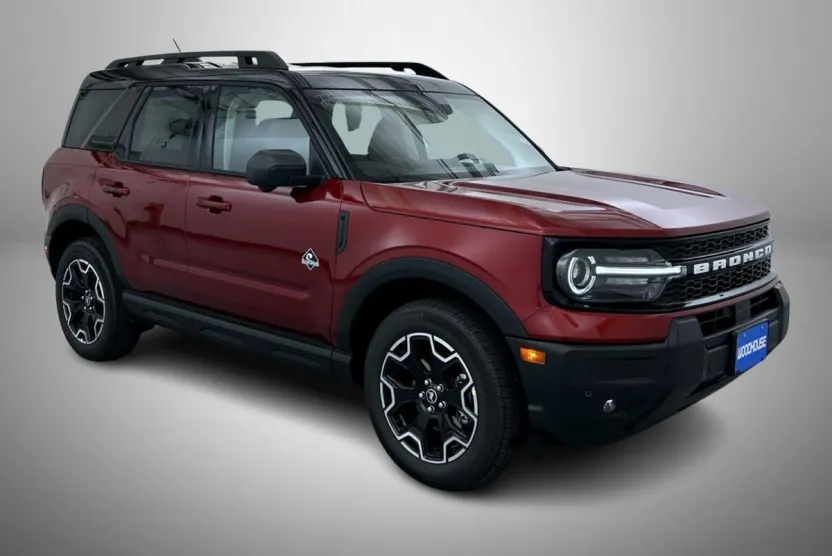 2025 Ford Bronco Sport Outer Banks photo 1