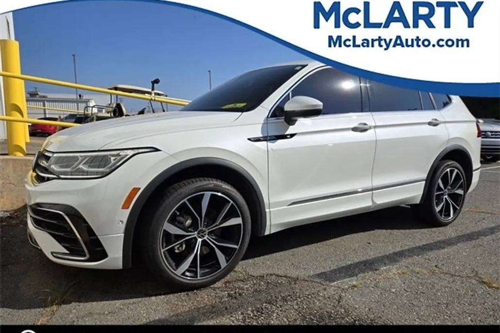 2024 Volkswagen Tiguan SEL R-Line Black photo 1