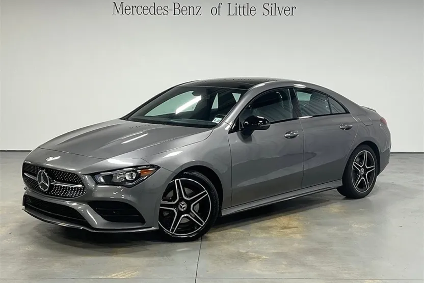 2022 Mercedes Benz CLA 250 4MATIC photo 1