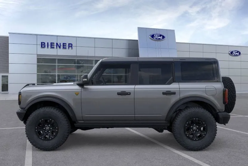 2025 Ford Bronco Badlands photo 1