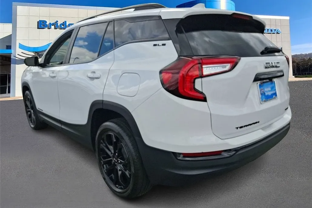 2022 Gmc Terrain SLE photo 1