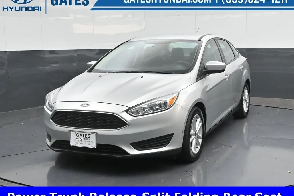2018 Ford Focus SE photo 1
