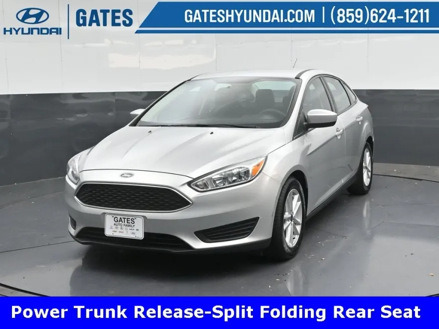 2018 Ford Focus SE photo 1