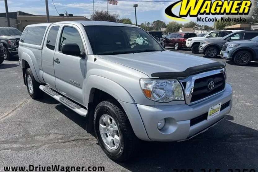 2007 Toyota Tacoma Base V6 photo 1
