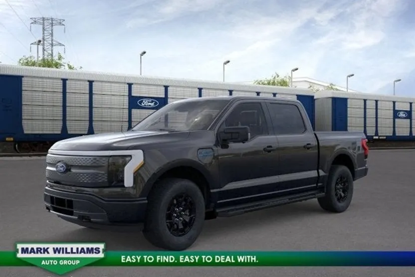 2025 Ford F-150 Lightning XLT photo 1