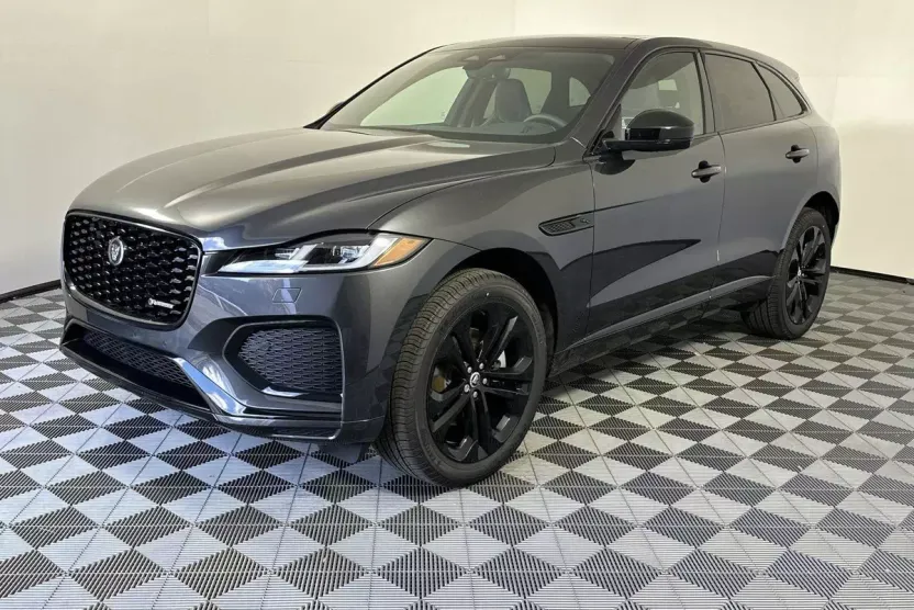 2025 Jaguar F-PACE R-Dynamic S photo 1