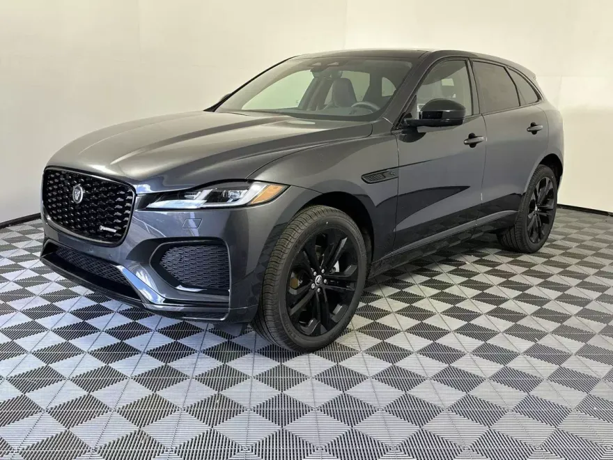2025 Jaguar F-PACE R-Dynamic S photo 1