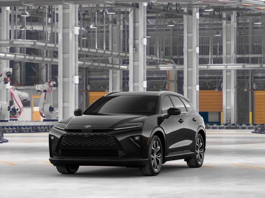 2025 Toyota Crown Signia XLE photo 1