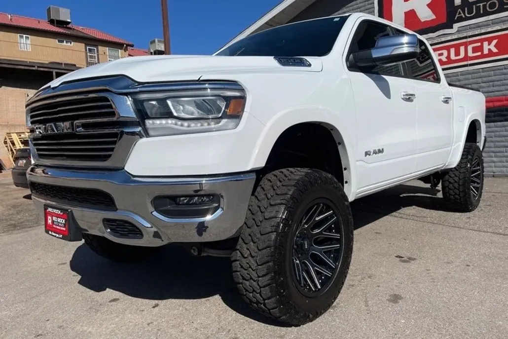 2022 Ram 1500 Laramie photo 1