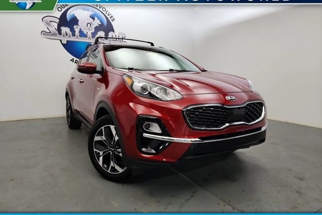 2022 Kia Sportage EX photo 1