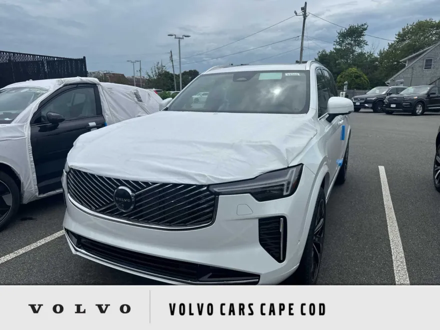 2026 Volvo XC90 Plus photo 1