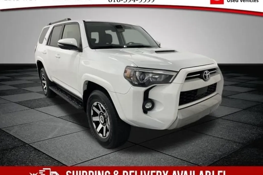 2024 Toyota 4Runner TRD Off-Road Premium photo 1