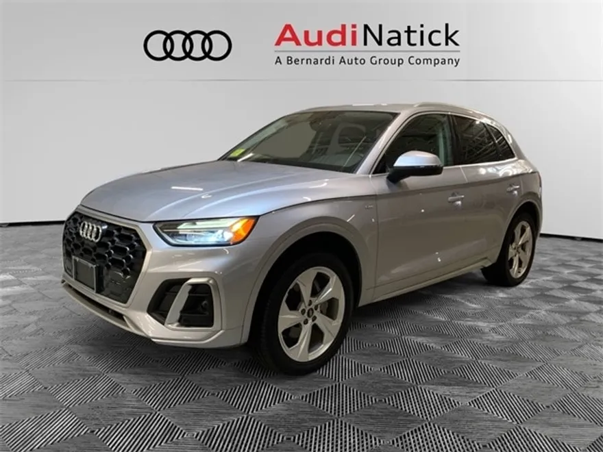 2022 Audi Q5 45 S line Premium Plus photo 1