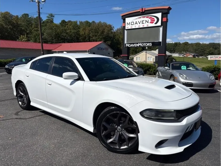 2018 Dodge Charger SXT Plus photo 1