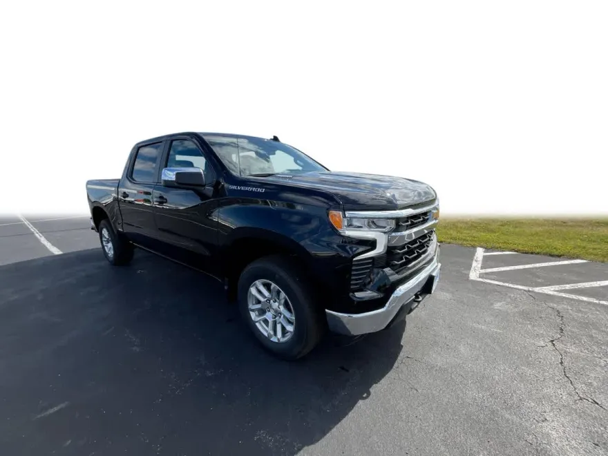 2026 Chevrolet Silverado 1500 LT photo 1