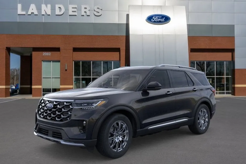 2025 Ford Explorer Platinum photo 1