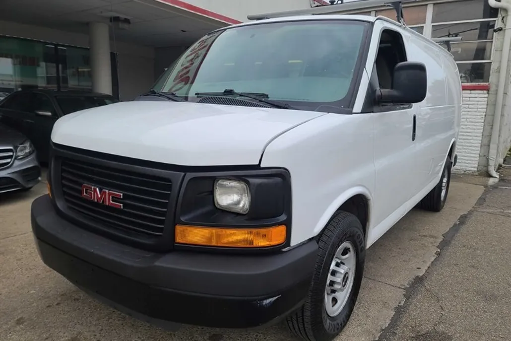 2015 Gmc Savana 2500 Cargo photo 1