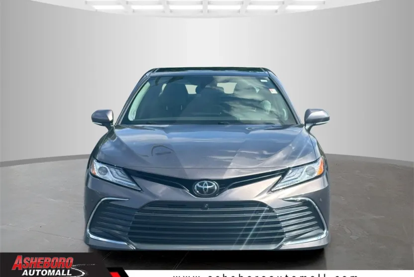 2023 Toyota Camry XLE V6 photo 1
