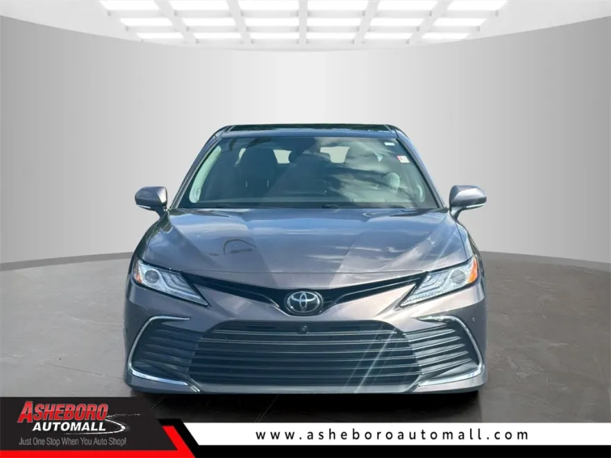 2023 Toyota Camry XLE V6 photo 1