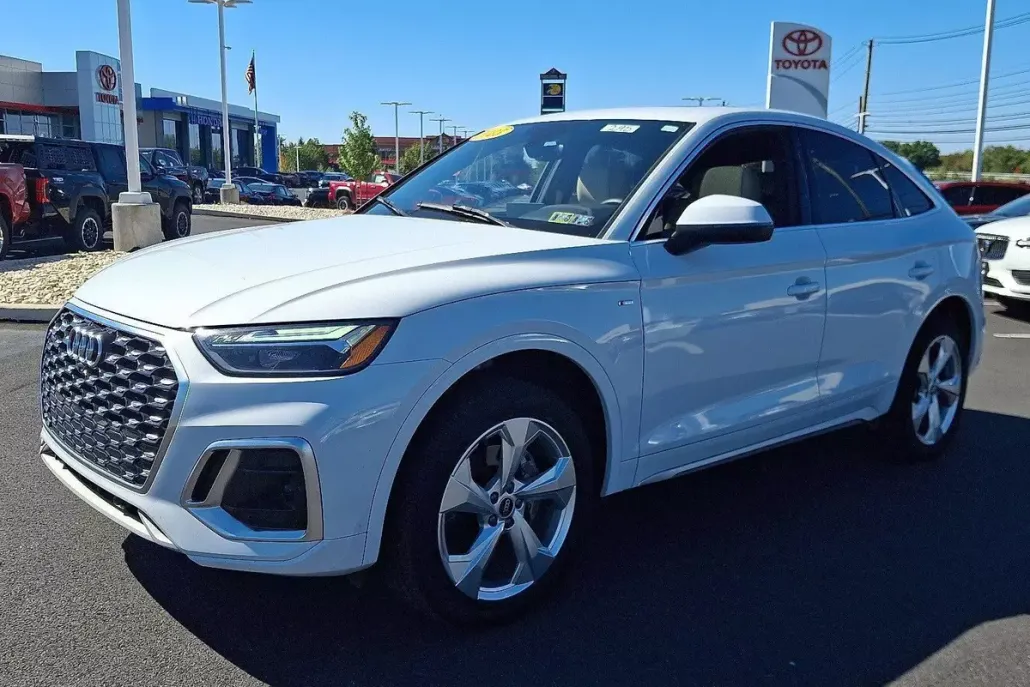2023 Audi Q5 Sportback S line Premium Plus 45 TFSI photo 1