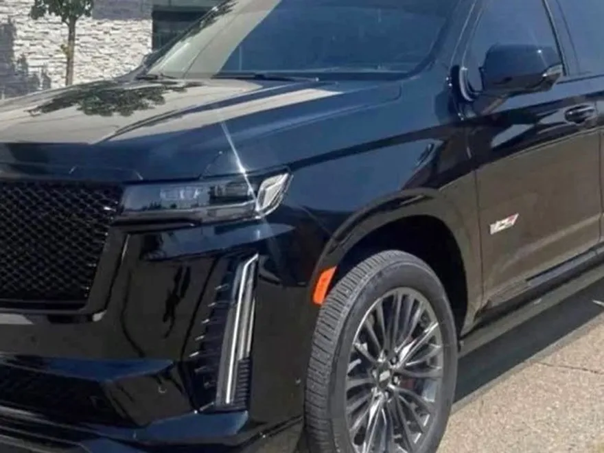 2023 Cadillac Escalade V-Series photo 1