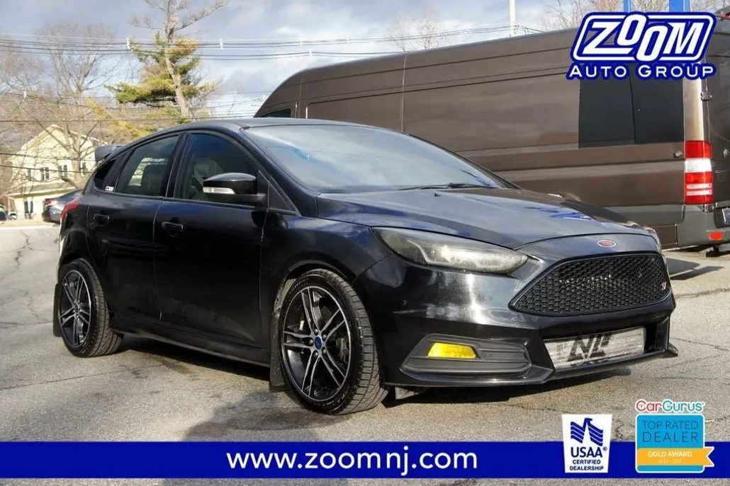 2015 Ford Focus ST photo 1