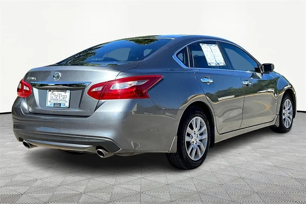 2018 Nissan Altima 2.5 S photo 1