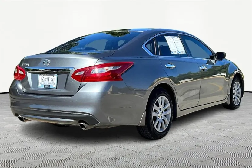 2018 Nissan Altima 2.5 S photo 1