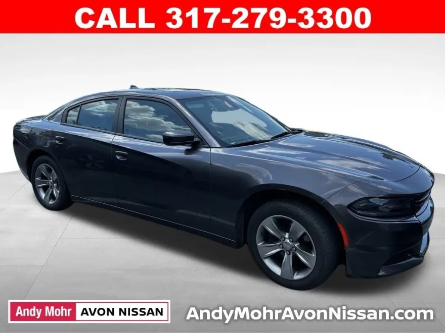 2016 Dodge Charger SXT photo 1