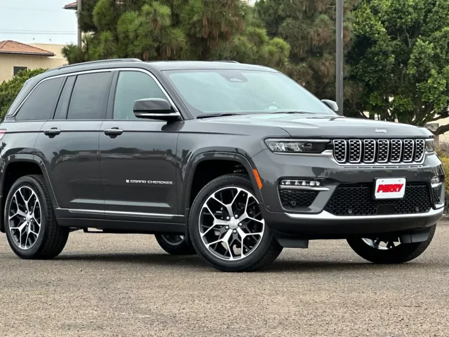 2025 Jeep Grand Cherokee Summit photo 1