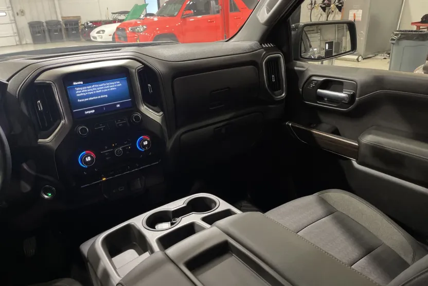 2020 Chevrolet Silverado 1500 RST photo 1