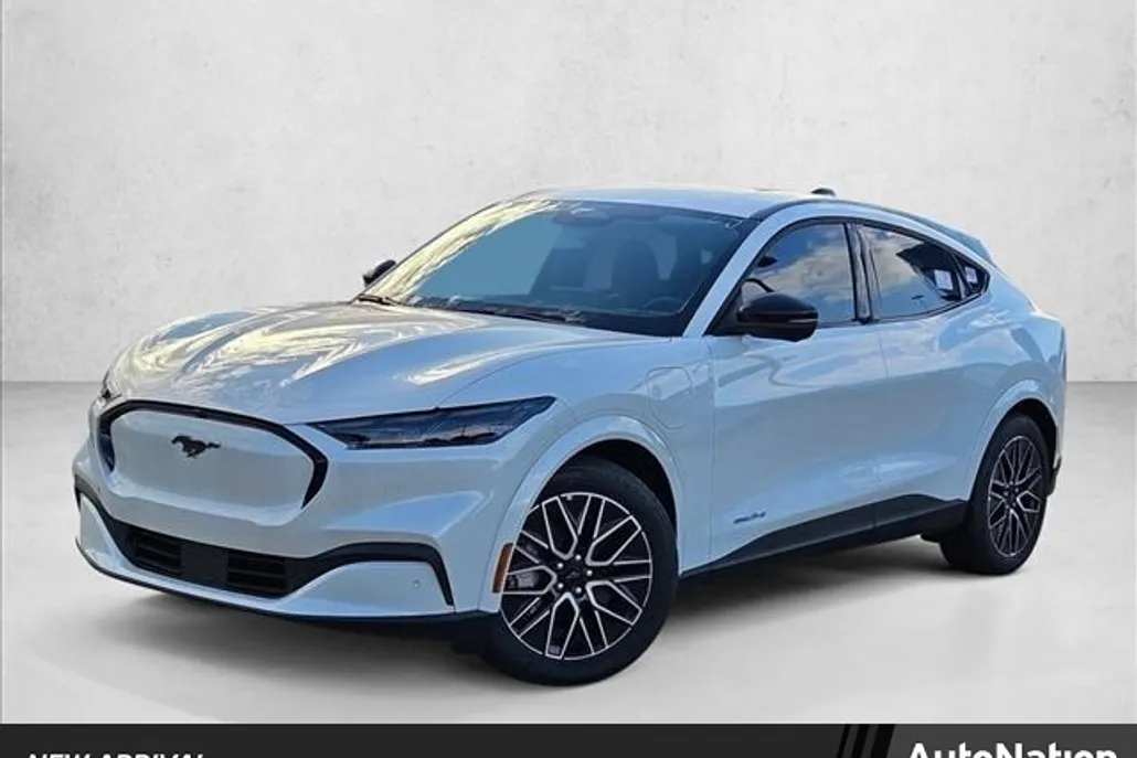 2025 Ford Mustang Mach-E Premium photo 1
