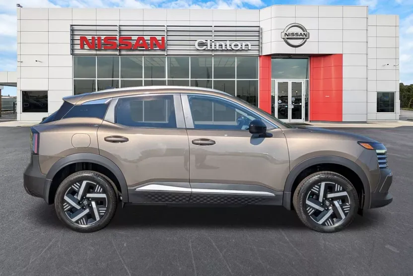 2026 Nissan Kicks SV photo 1