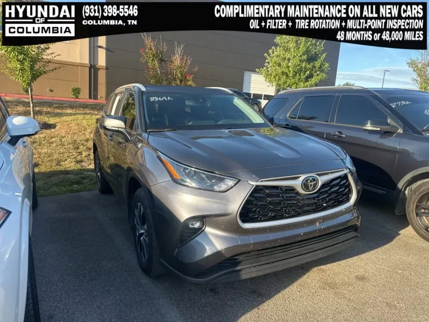 2024 Toyota Highlander XLE photo 1