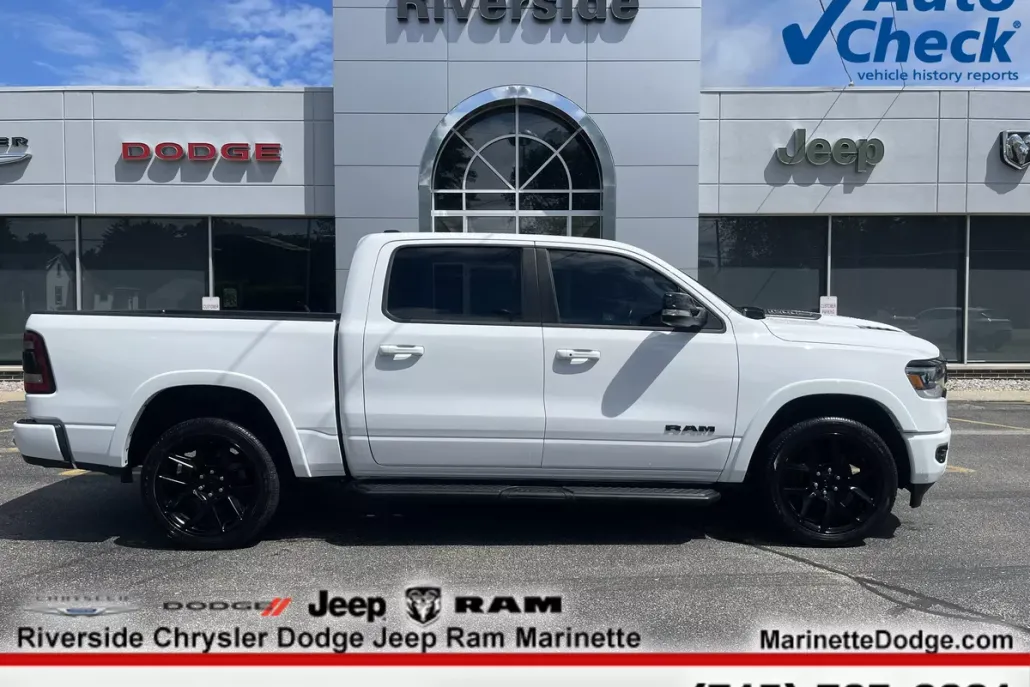 2022 Ram 1500 Laramie photo 1