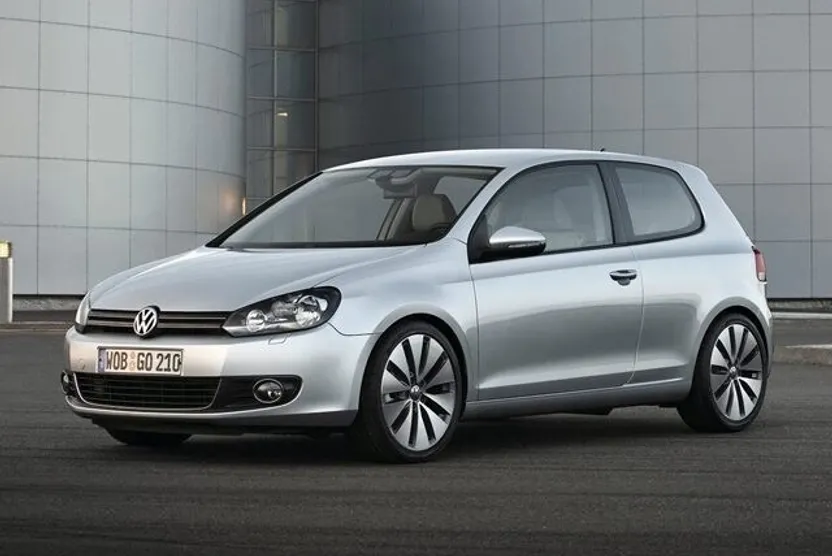 2012 Volkswagen Golf photo 1