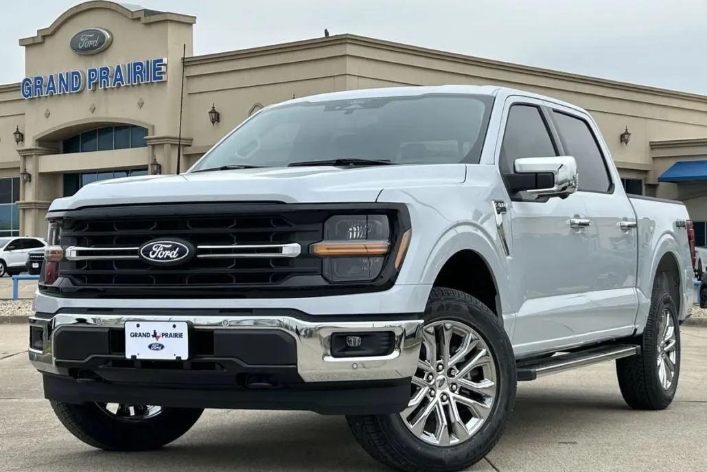 2025 Ford F-150 XLT photo 1