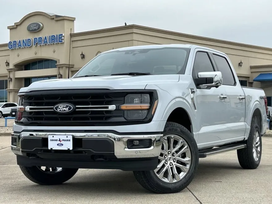 2025 Ford F-150 XLT photo 1