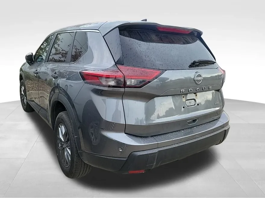 2024 Nissan Rogue S AWD photo 1